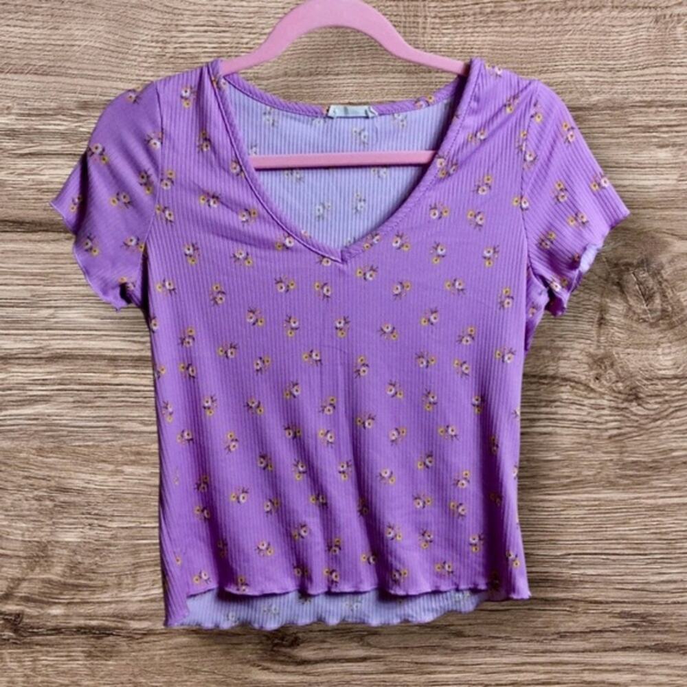 Olivia Rae purple ribbed V-neck floral crop top medium